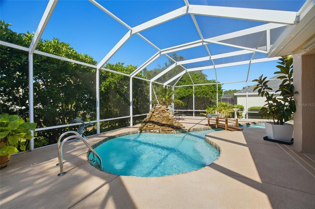 En Venta: $599,900 (3 camas, 2 baños, 2021 Pies cuadrados)