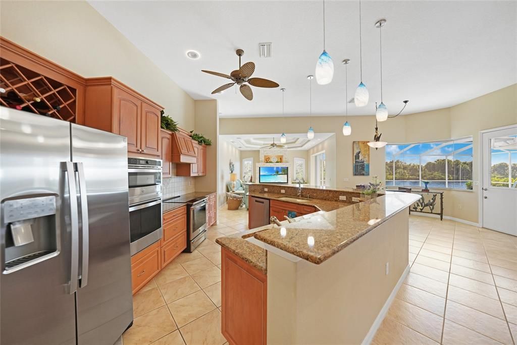 For Sale: $750,000 (3 beds, 2 baths, 2824 Square Feet)