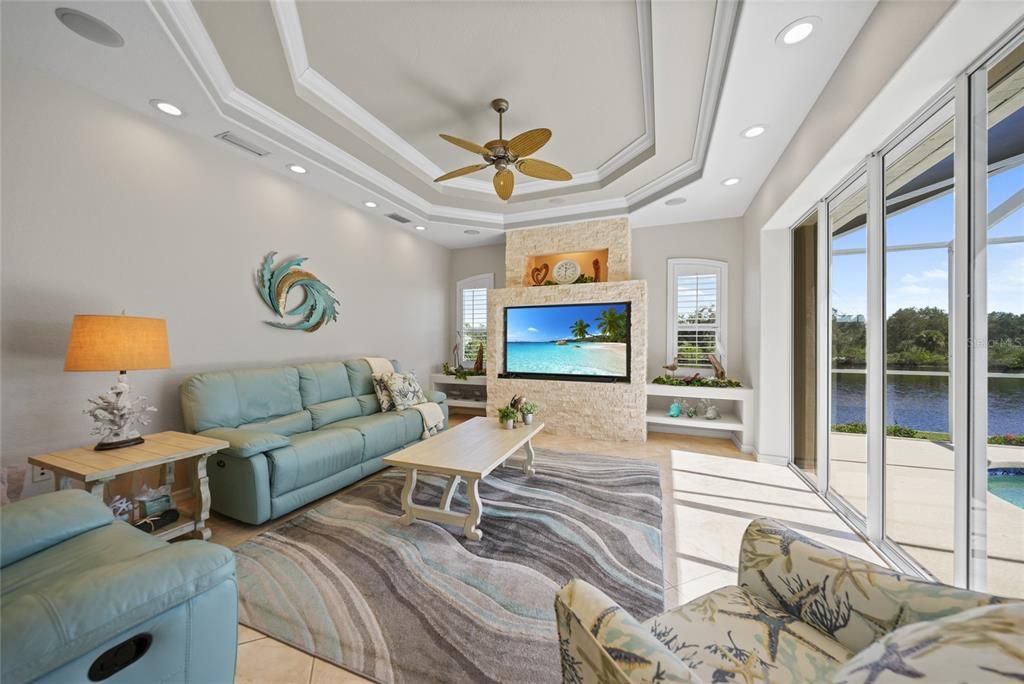 For Sale: $750,000 (3 beds, 2 baths, 2824 Square Feet)