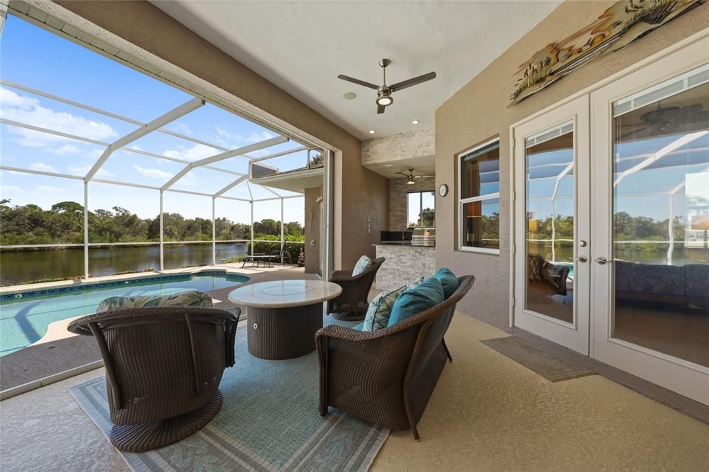 For Sale: $750,000 (3 beds, 2 baths, 2824 Square Feet)