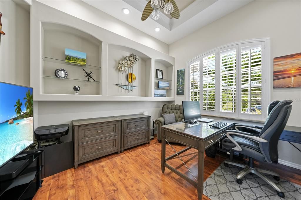 For Sale: $750,000 (3 beds, 2 baths, 2824 Square Feet)