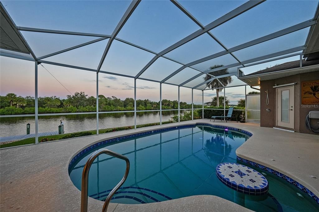 For Sale: $750,000 (3 beds, 2 baths, 2824 Square Feet)