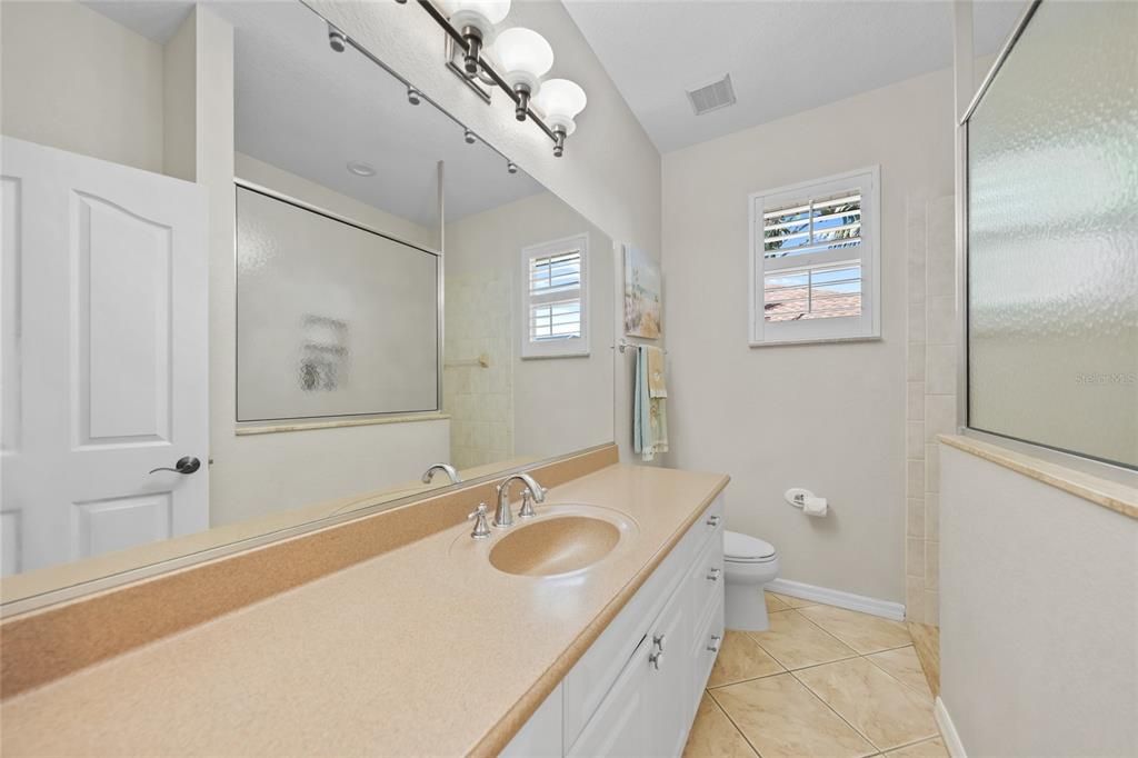 For Sale: $750,000 (3 beds, 2 baths, 2824 Square Feet)