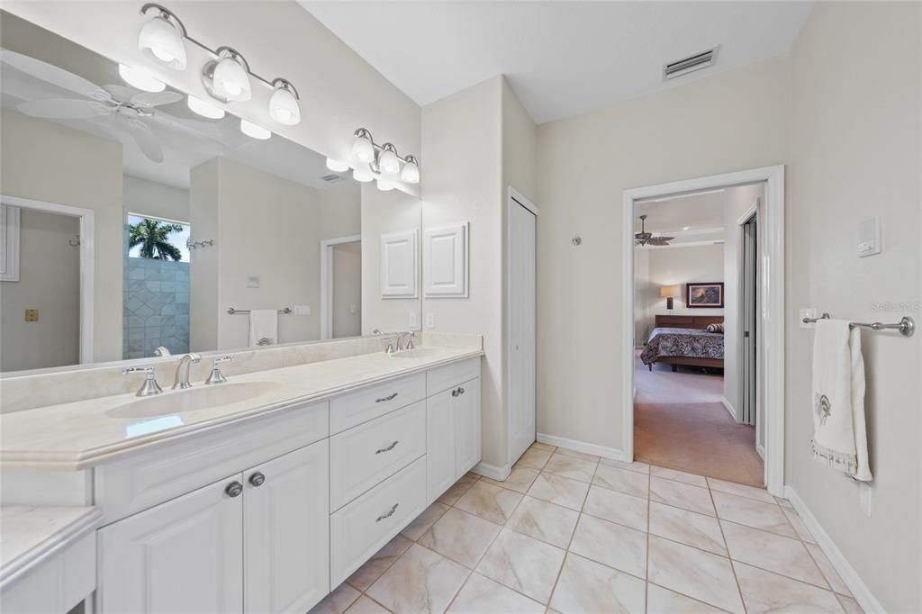 For Sale: $750,000 (3 beds, 2 baths, 2824 Square Feet)