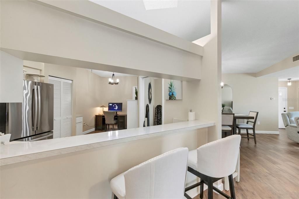 Active With Contract: $325,000 (2 beds, 2 baths, 1531 Square Feet)