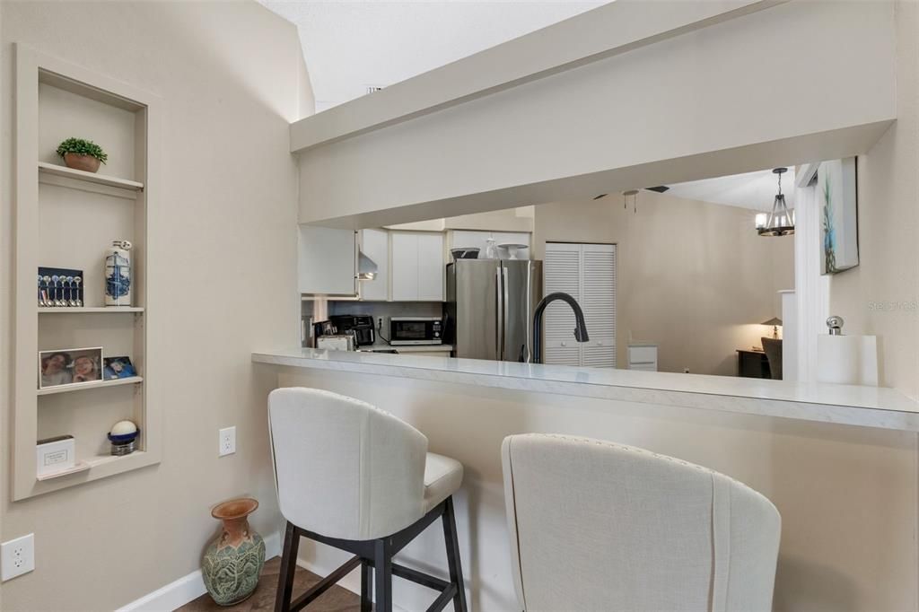 Active With Contract: $325,000 (2 beds, 2 baths, 1531 Square Feet)