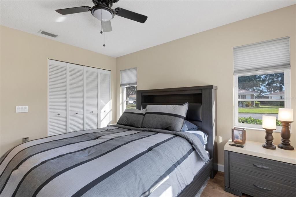 Active With Contract: $325,000 (2 beds, 2 baths, 1531 Square Feet)