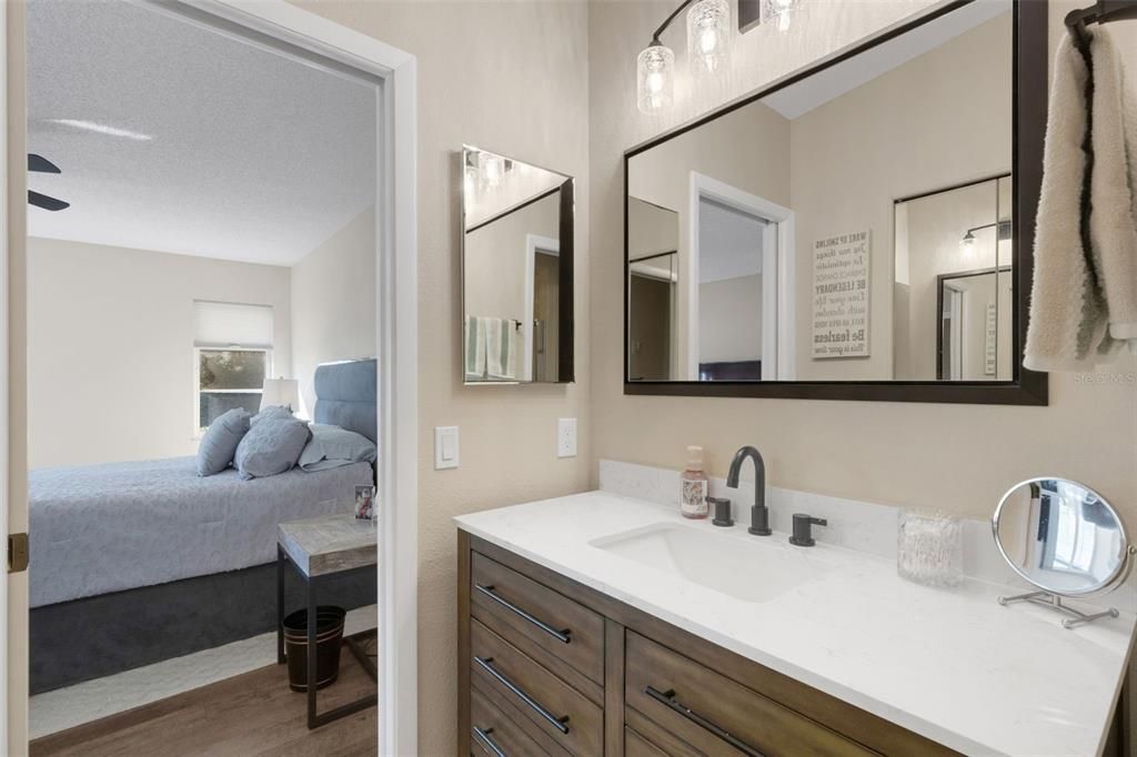 Active With Contract: $325,000 (2 beds, 2 baths, 1531 Square Feet)