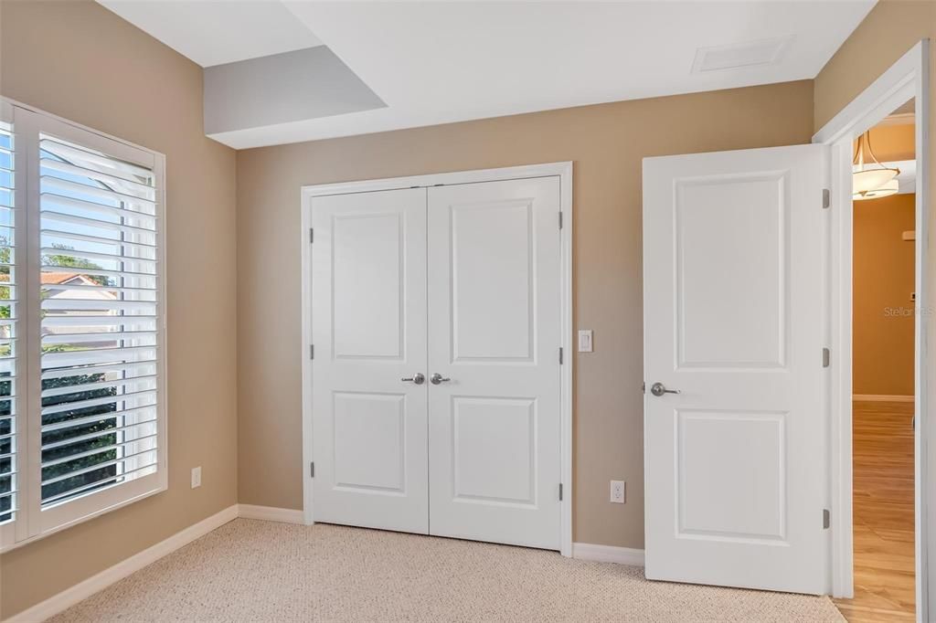 Activo con contrato: $2,500 (3 camas, 2 baños, 1738 Pies cuadrados)