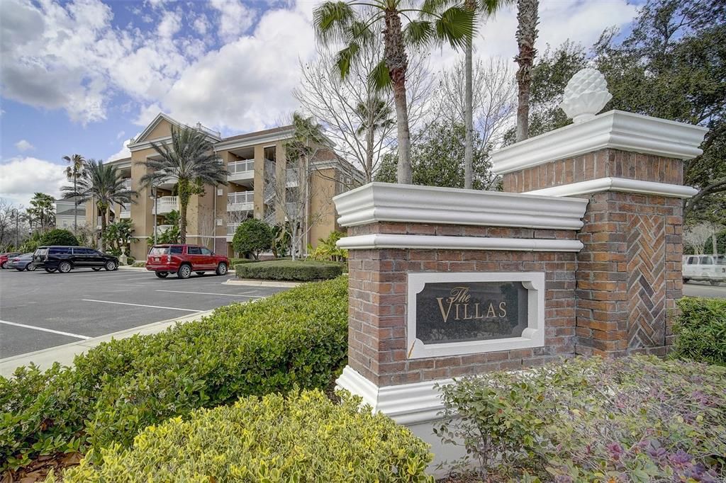 合同活跃: $298,750 (3 贝兹, 3 浴室, 1755 平方英尺)