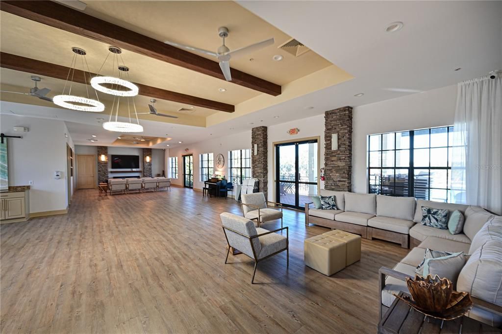 En Venta: $875,000 (3 camas, 3 baños, 2672 Pies cuadrados)