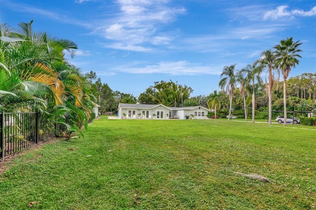 En Venta: $775,000 (4 camas, 4 baños, 2240 Pies cuadrados)