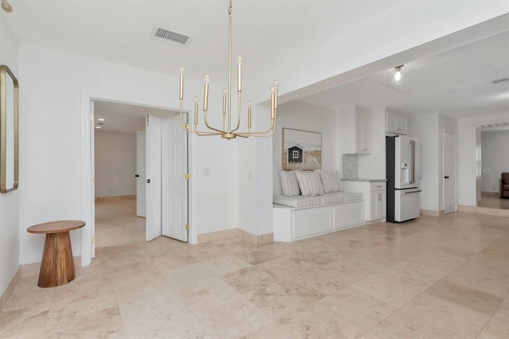 En Venta: $775,000 (4 camas, 4 baños, 2240 Pies cuadrados)