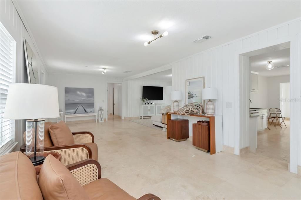 En Venta: $775,000 (4 camas, 4 baños, 2240 Pies cuadrados)