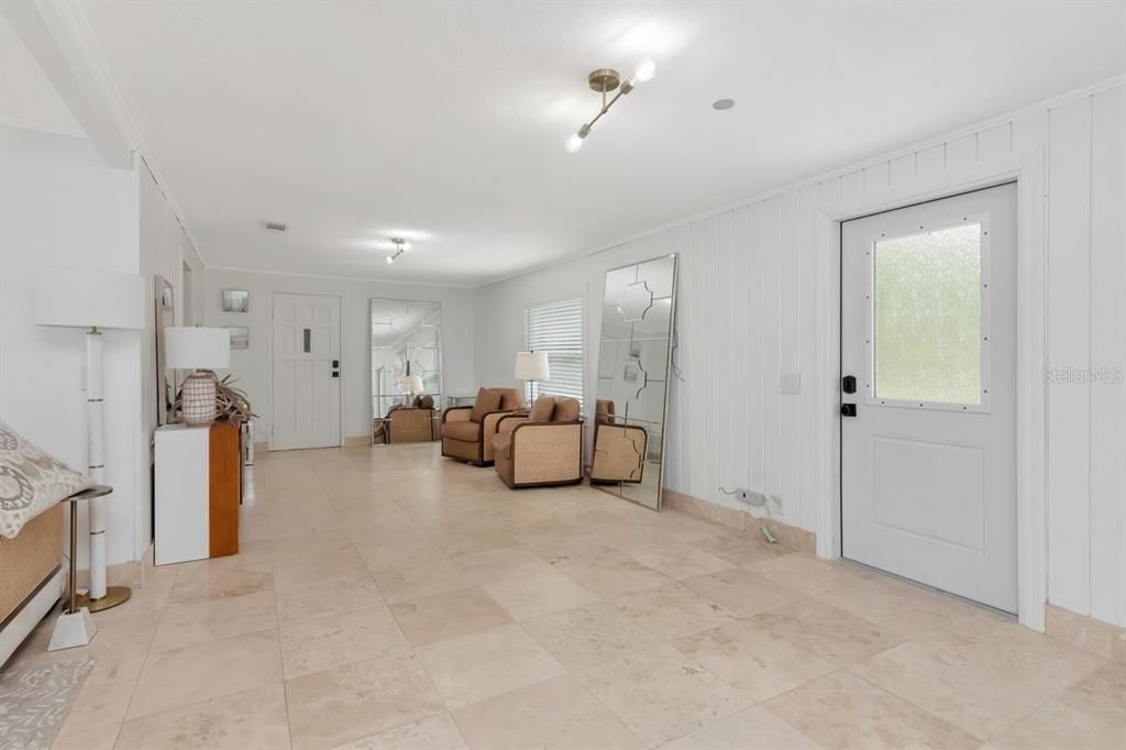 En Venta: $775,000 (4 camas, 4 baños, 2240 Pies cuadrados)