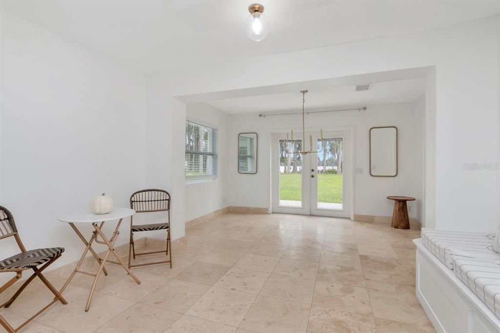 En Venta: $775,000 (4 camas, 4 baños, 2240 Pies cuadrados)