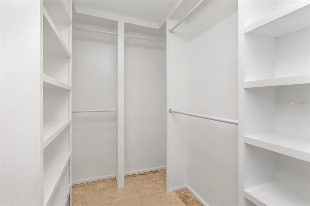 En Venta: $775,000 (4 camas, 4 baños, 2240 Pies cuadrados)