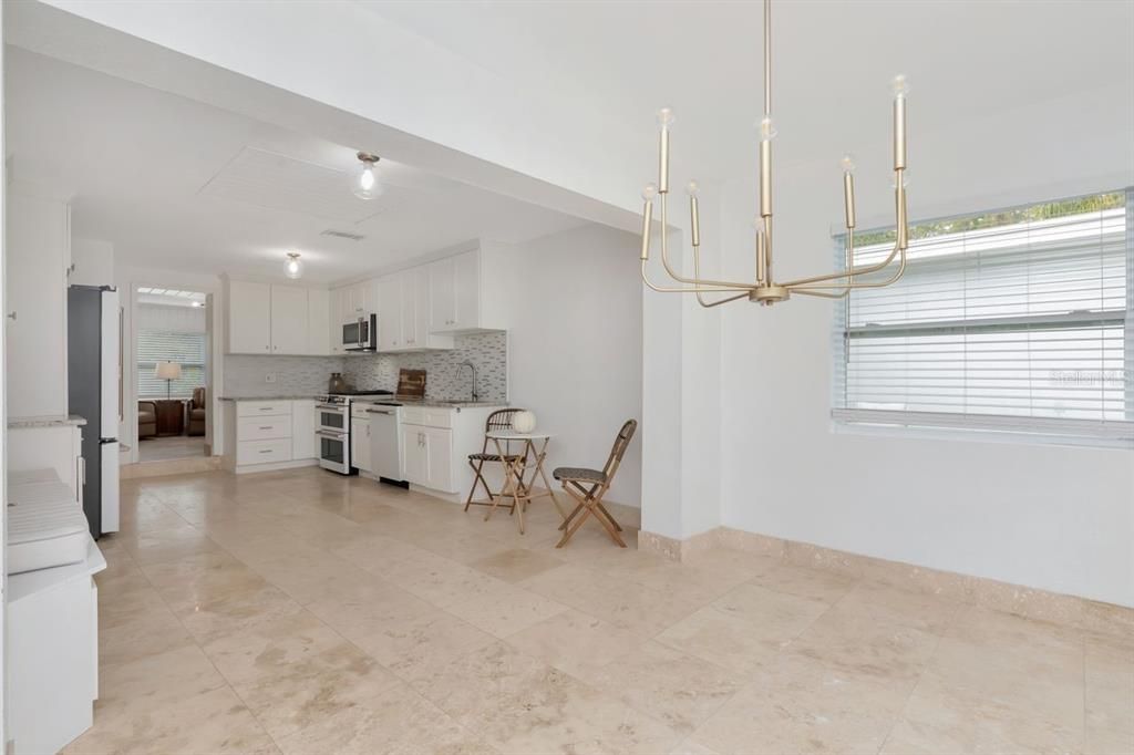 En Venta: $775,000 (4 camas, 4 baños, 2240 Pies cuadrados)