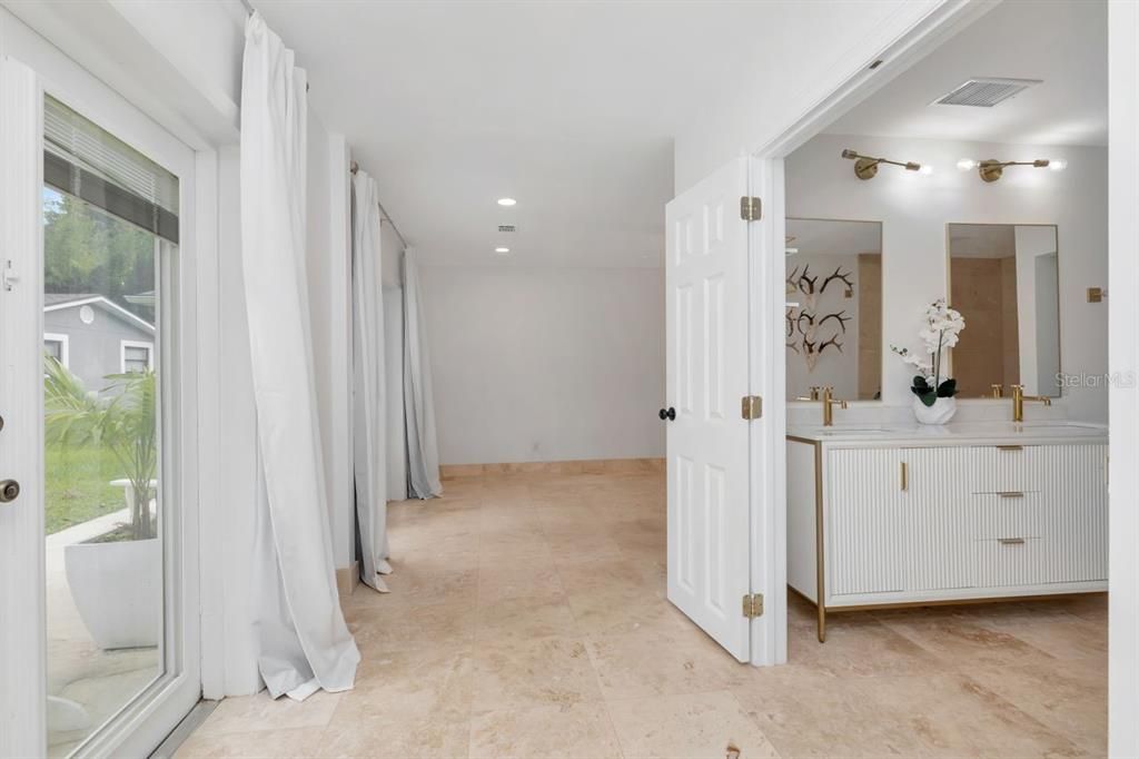 En Venta: $775,000 (4 camas, 4 baños, 2240 Pies cuadrados)