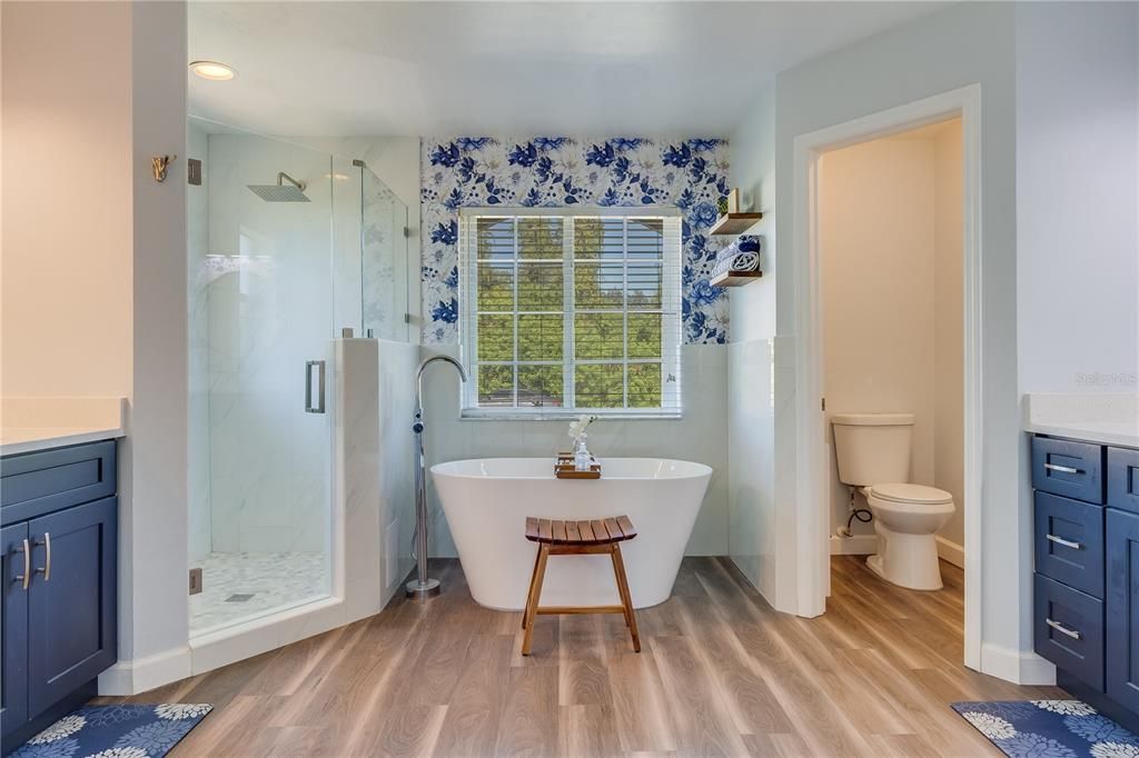 Activo con contrato: $439,900 (3 camas, 2 baños, 2146 Pies cuadrados)