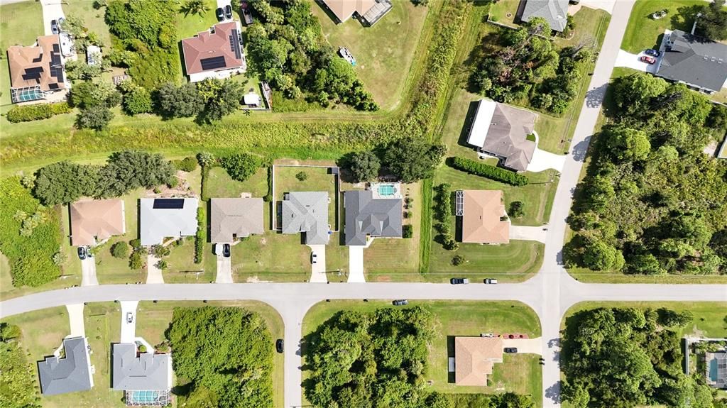 Activo con contrato: $439,900 (3 camas, 2 baños, 2146 Pies cuadrados)