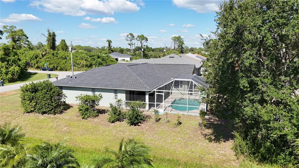 Activo con contrato: $439,900 (3 camas, 2 baños, 2146 Pies cuadrados)