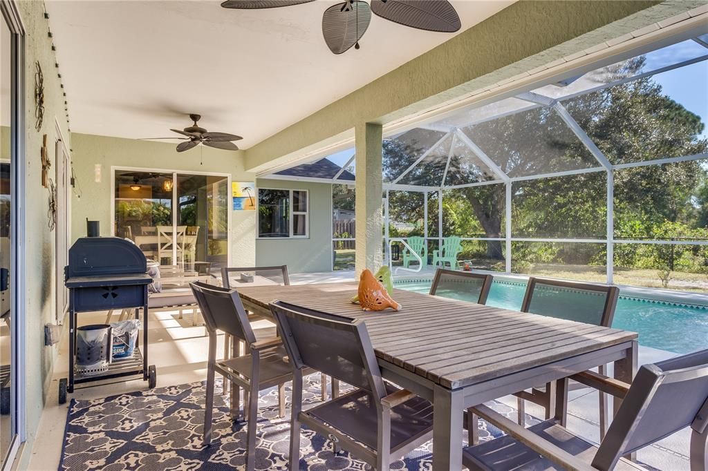 Activo con contrato: $439,900 (3 camas, 2 baños, 2146 Pies cuadrados)