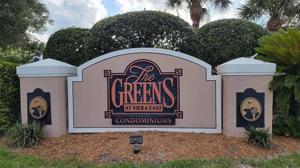 For Rent: $1,599 (2 beds, 1 baths, 937 Square Feet)