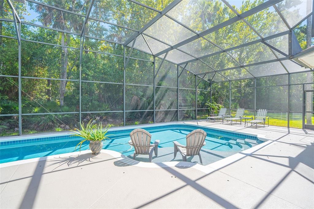 合同活跃: $1,069,900 (4 贝兹, 4 浴室, 3796 平方英尺)