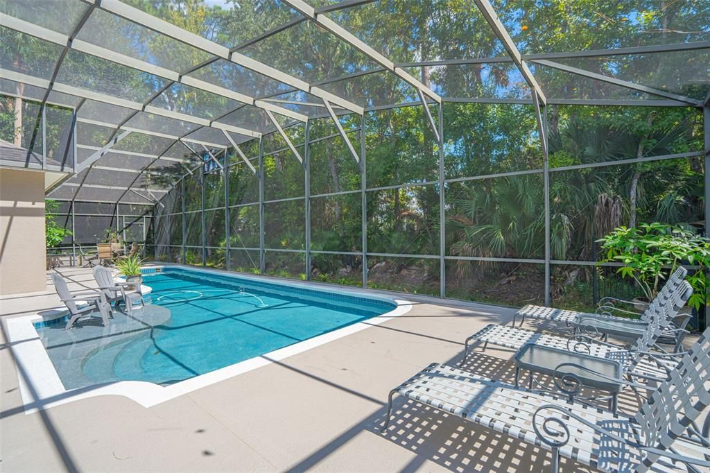 合同活跃: $1,069,900 (4 贝兹, 4 浴室, 3796 平方英尺)