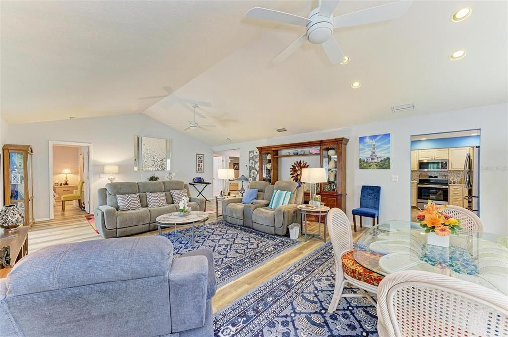 For Sale: $349,000 (2 beds, 2 baths, 2228 Square Feet)