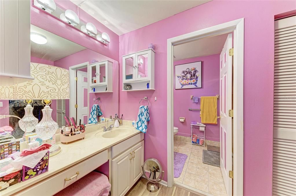 For Sale: $349,000 (2 beds, 2 baths, 2228 Square Feet)