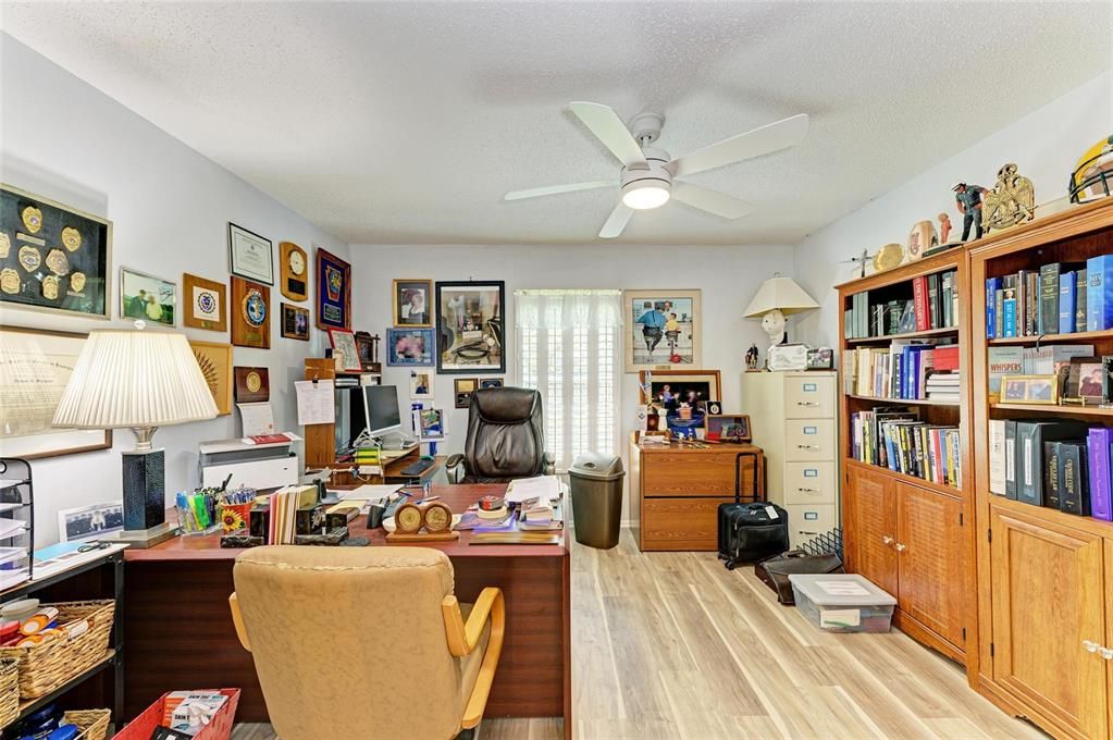 For Sale: $349,000 (2 beds, 2 baths, 2228 Square Feet)