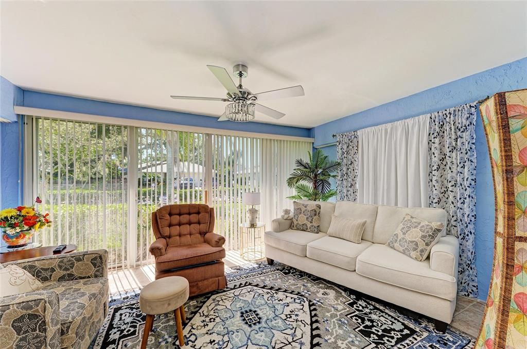 For Sale: $349,000 (2 beds, 2 baths, 2228 Square Feet)