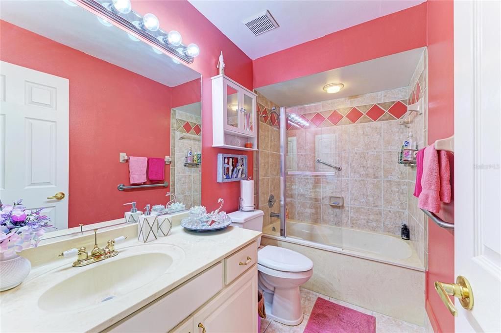 For Sale: $349,000 (2 beds, 2 baths, 2228 Square Feet)