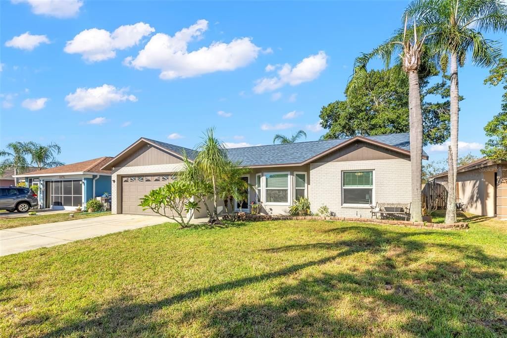 Activo con contrato: $274,900 (2 camas, 2 baños, 1093 Pies cuadrados)