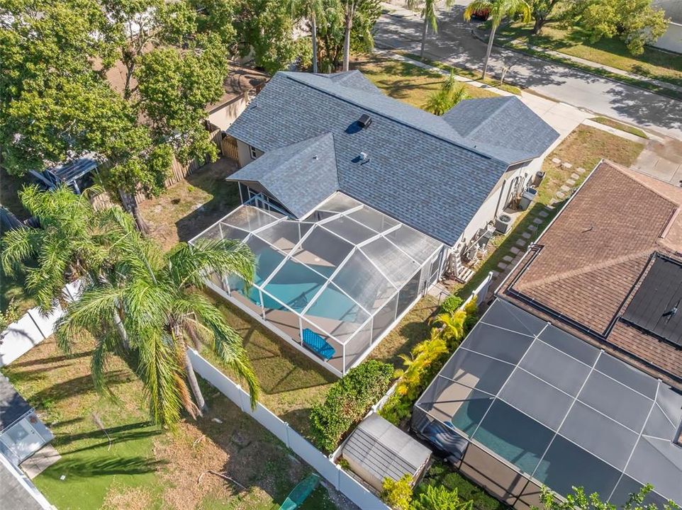 Activo con contrato: $274,900 (2 camas, 2 baños, 1093 Pies cuadrados)