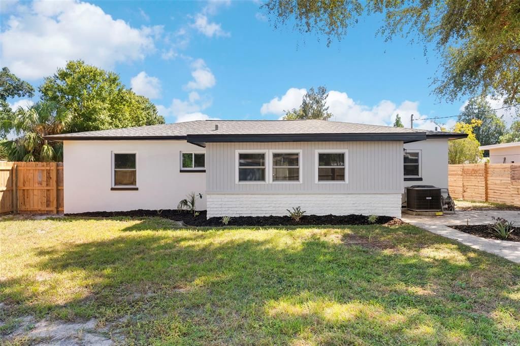 На продажу: $359,000 (3 спален, 1 ванн, 1308 Квадратных фут)