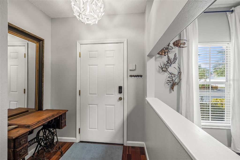 待售: $214,700 (2 贝兹, 2 浴室, 1184 平方英尺)