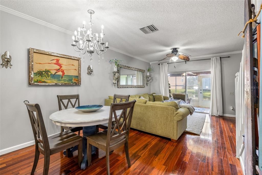 待售: $214,700 (2 贝兹, 2 浴室, 1184 平方英尺)