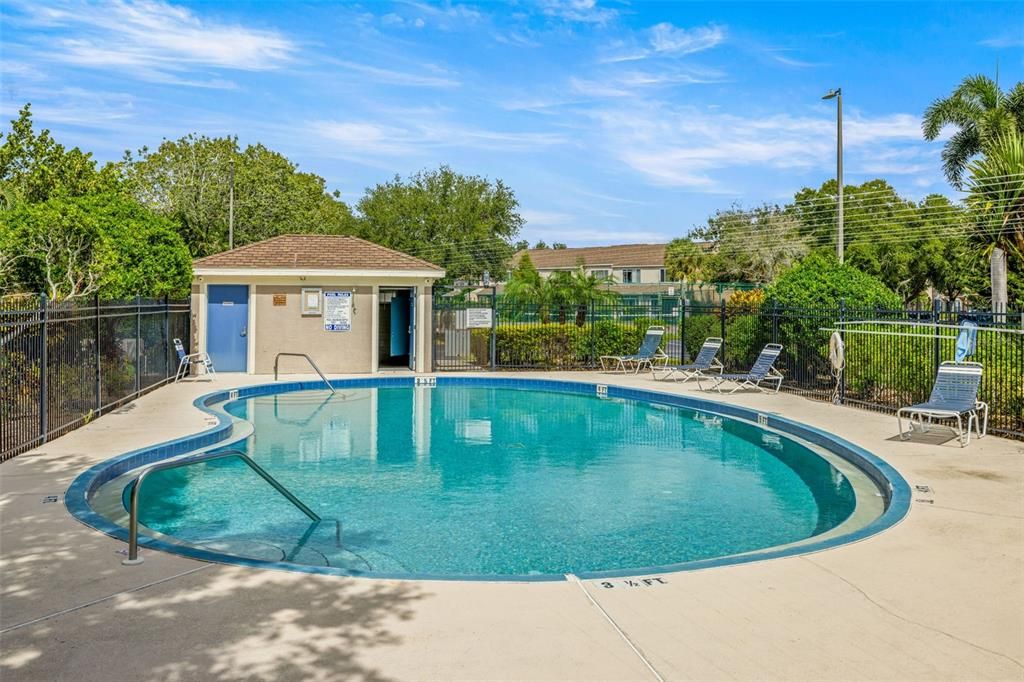 待售: $214,700 (2 贝兹, 2 浴室, 1184 平方英尺)