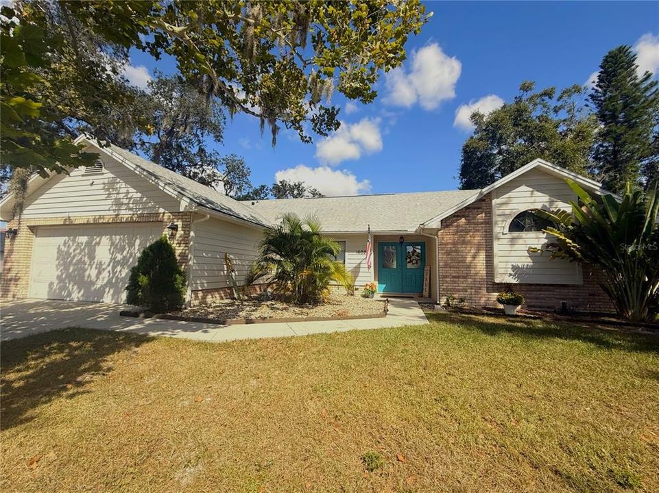 For Sale: $415,000 (3 beds, 2 baths, 1868 Square Feet)