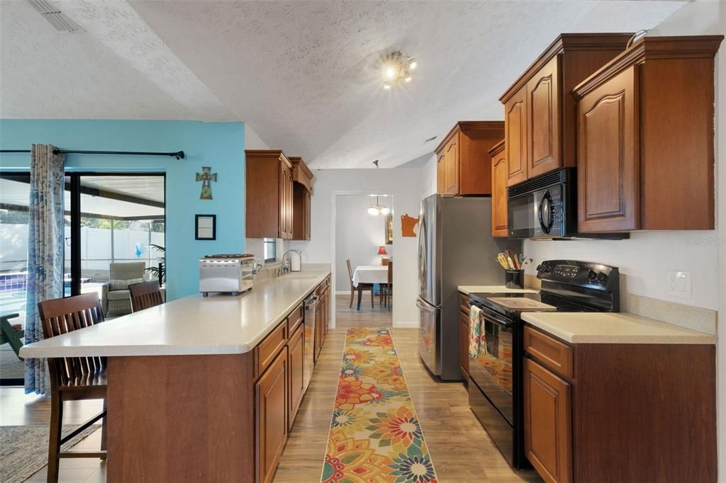 For Sale: $415,000 (3 beds, 2 baths, 1868 Square Feet)