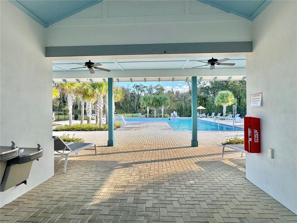 En Venta: $314,900 (4 camas, 2 baños, 1850 Pies cuadrados)