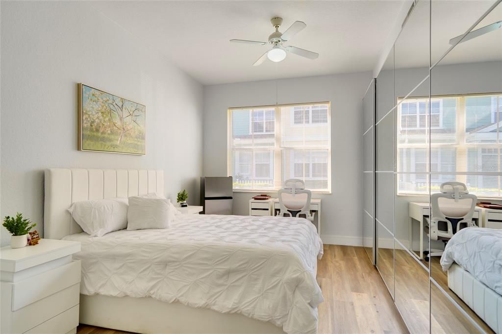 For Sale: $325,000 (4 beds, 3 baths, 1470 Square Feet)