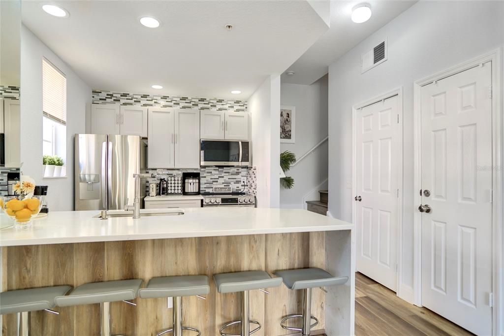 For Sale: $325,000 (4 beds, 3 baths, 1470 Square Feet)