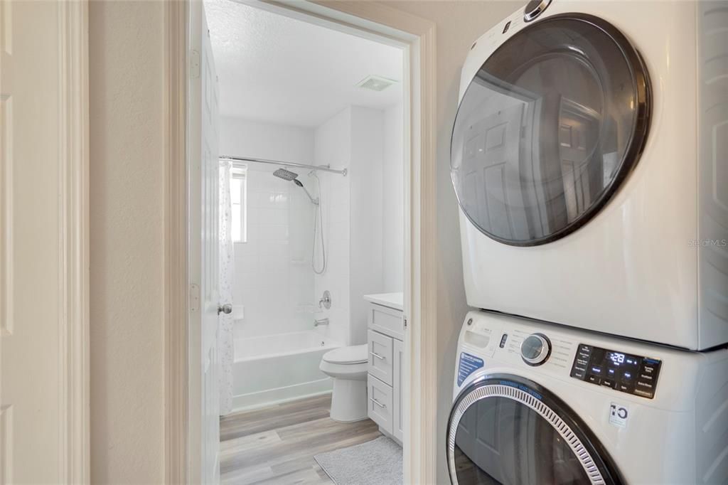 For Sale: $325,000 (4 beds, 3 baths, 1470 Square Feet)