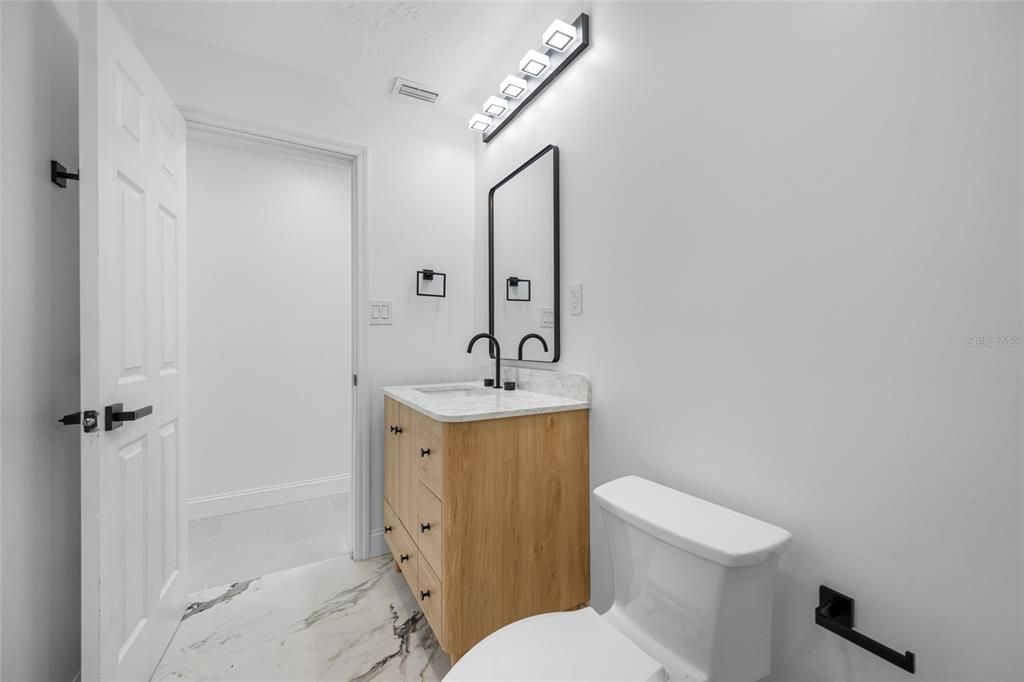 For Sale: $475,500 (3 beds, 2 baths, 1638 Square Feet)