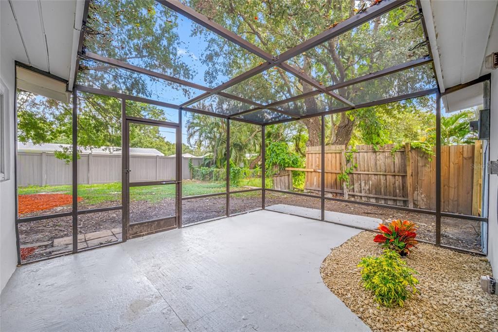 For Sale: $475,500 (3 beds, 2 baths, 1638 Square Feet)