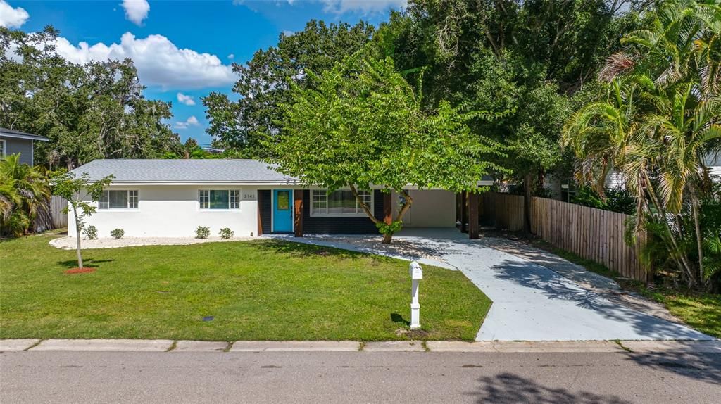 For Sale: $475,500 (3 beds, 2 baths, 1638 Square Feet)